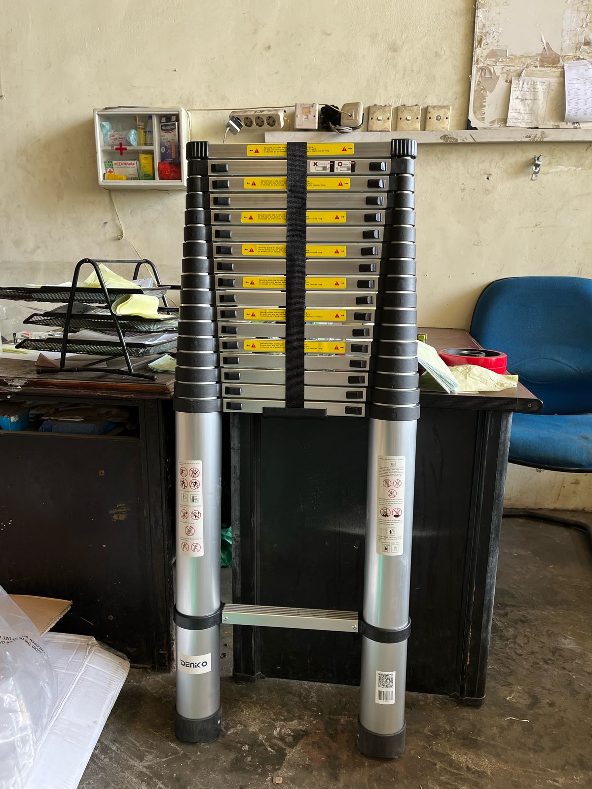 Tangga Single Teleskopik 9 Meter DENKO TLA 20 Bogor - Gambar 2