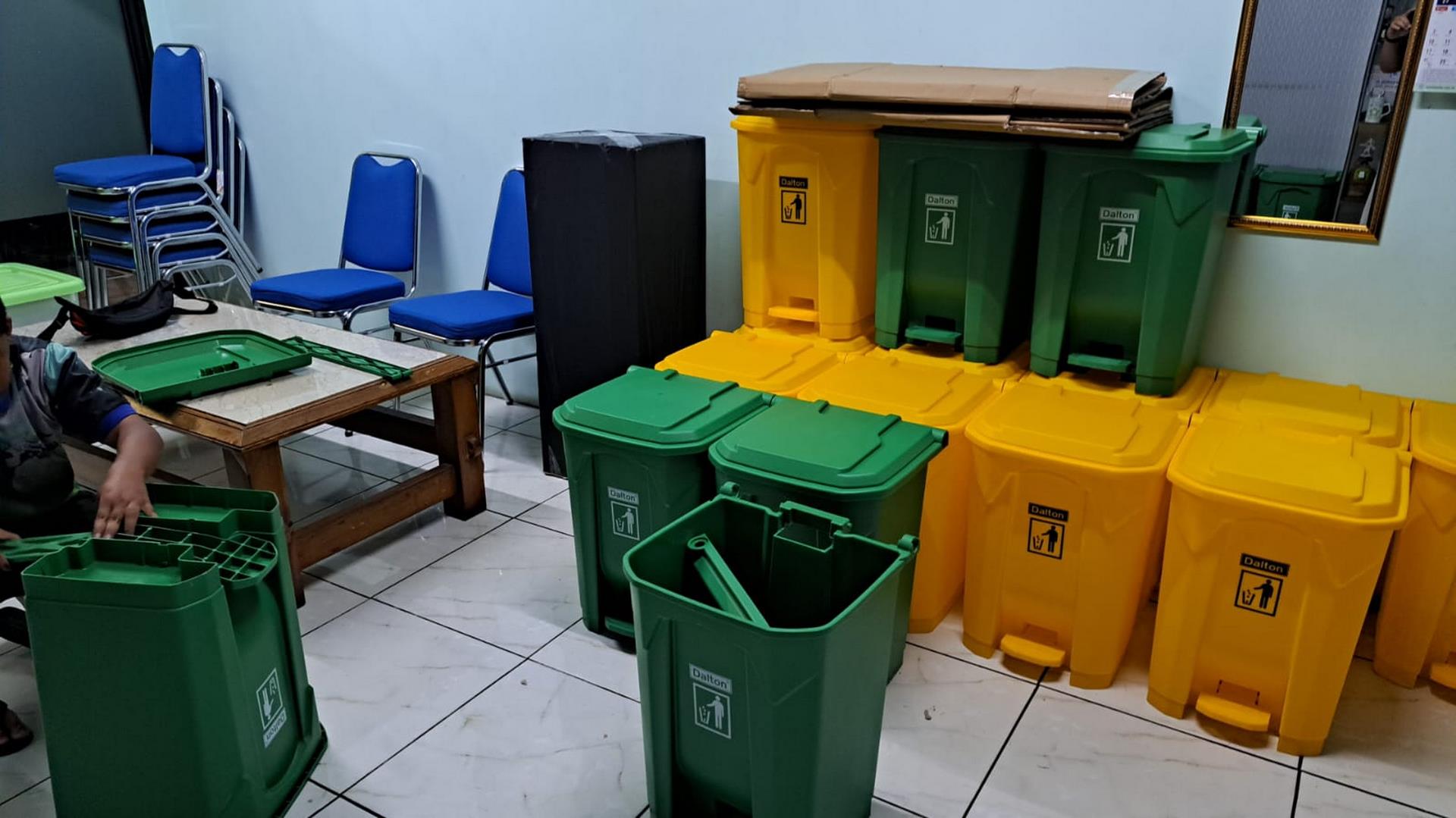 Tempat sampah 50 liter injak kirim ke malang - Gambar 3