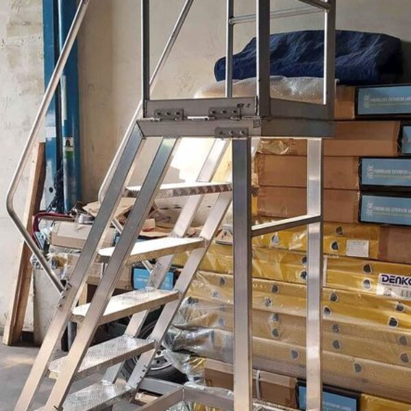 Tangga dorong Rolling Ladders Mobile stairs 1.5 meter